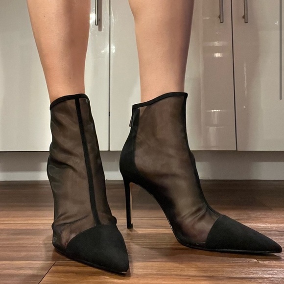 Zara NWOT Black Mesh Net Pointed Toe High Heel Booties Ankle Boots - Picture 1 of 10